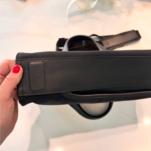 Tumi Slim Harrison Bradford Laptop Brief - Picture 6 of 9